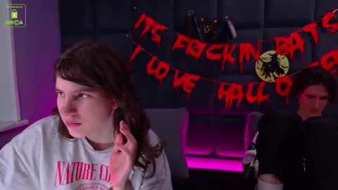 VIVIARAGENDY online show from November 1, 10:39 am