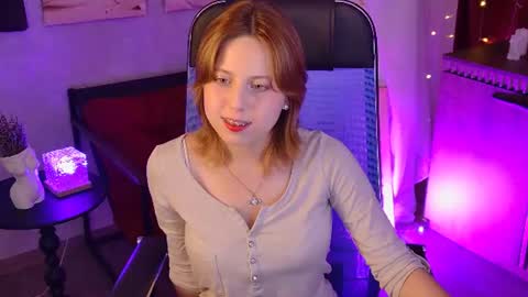 Vivienne  online show from July 9, 12:42 pm