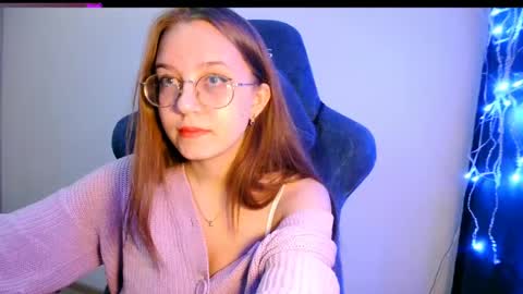 Snapshot of vivivivikkie chatting on May 9, 9:53 pm vivivivikkie online show from May 9, 9:53 pm