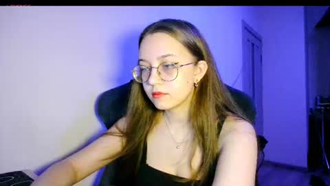 vivivivikkie online show from August 1, 10:08 pm