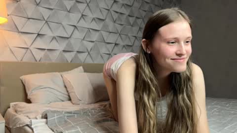 Snapshot of vixcx_ chatting on September 18, 2:13 am vixcx_ online show from September 18, 2:13 am