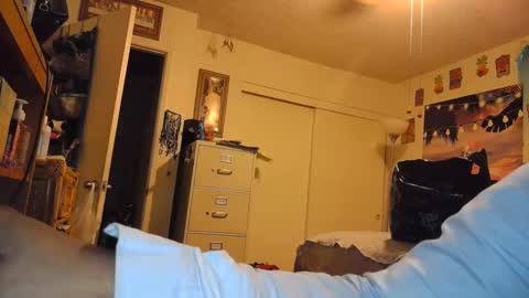 Snapshot of vixenfyre chatting on September 24, 8:28 am Vixen Fyre online show from September 24, 8:28 am