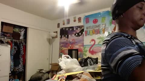 Snapshot of vixenfyre chatting on September 28, 1:00 am Vixen Fyre online show from September 28, 1:00 am