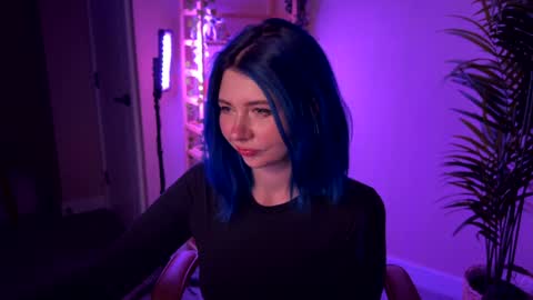 Snapshot of vixenp chatting on December 4, 6:27 pm Polly Online mostly at 9pm-2am UK Time online show from December 4, 6:27 pm