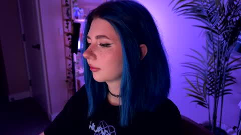 Snapshot of vixenp chatting on December 17, 7:09 pm Polly Online mostly at 9pm-2am UK Time online show from December 17, 7:09 pm