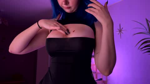 Snapshot of vixenp chatting on December 20, 5:20 pm Polly Online mostly at 9pm-2am UK Time online show from December 20, 5:20 pm