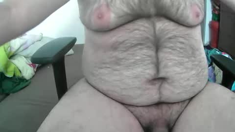 vladmm3 online show from April 17, 9:34 am