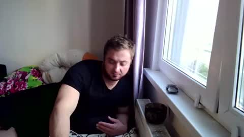 Snapshot of vlamen007 chatting on June 12, 6:45 am vlamen007 online show from June 12, 6:45 am