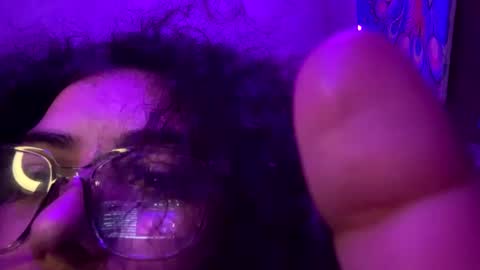 Snapshot of vodkilapurple chatting on October 14, 4:30 pm ASHLEY independent model online show from October 14, 4:30 pm