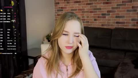 Snapshot of voidelaris chatting on January 8, 6:21 pm Elaris online show from January 8, 6:21 pm