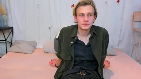 Snapshot of volan_starts chatting on January 19, 4:00 pm Dan online show from January 19, 4:00 pm