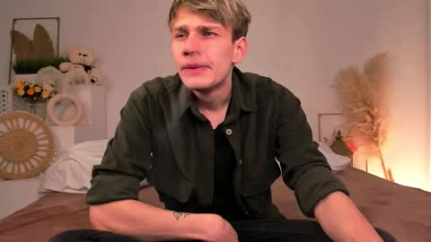 Snapshot of volan_starts chatting on February 28, 12:06 pm Dan online show from February 28, 12:06 pm