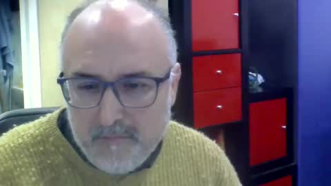 Snapshot of volpi72 chatting on December 7, 12:13 pm volpi72 online show from December 7, 12:13 pm