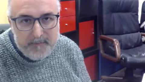 Snapshot of volpi72 chatting on February 11, 7:05 pm volpi72 online show from February 11, 7:05 pm