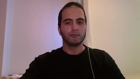 Snapshot of volve5 chatting on February 7, 2:47 pm volve5 online show from February 7, 2:47 pm