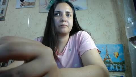 Snapshot of voulezvous_angel chatting on June 6, 6:34 pm voulezvous_angel online show from June 6, 6:34 pm