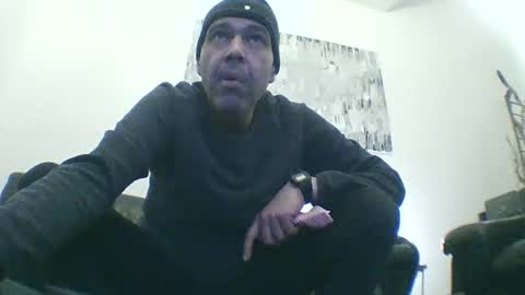 voyeuredeluxe online show from February 16, 7:10 pm