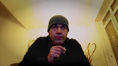 voyeuredeluxe online show from February 24, 12:52 am