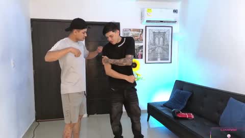 voyeurism_guys online show from April 11, 11:31 pm