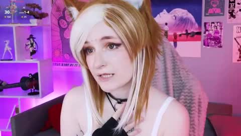 vronnier online show from April 18, 7:07 pm