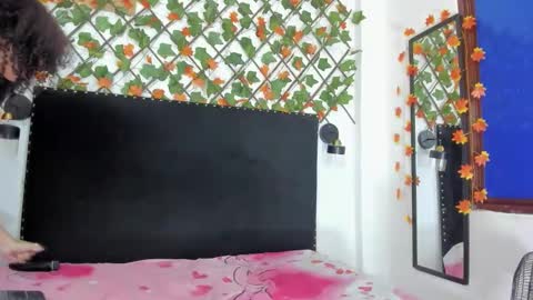 Snapshot of vsamanthaper2 chatting on February 3, 2:53 am vsamanthaper2 online show from February 3, 2:53 am