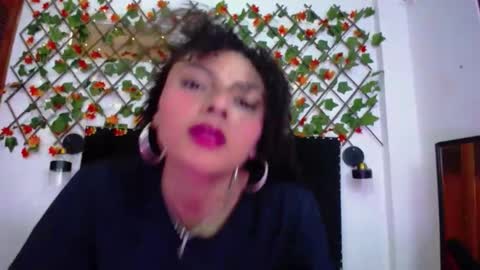 Snapshot of vsamanthaper2 chatting on February 8, 7:39 pm vsamanthaper2 online show from February 8, 7:39 pm