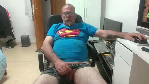 oscar online show from April 17, 8:01 pm