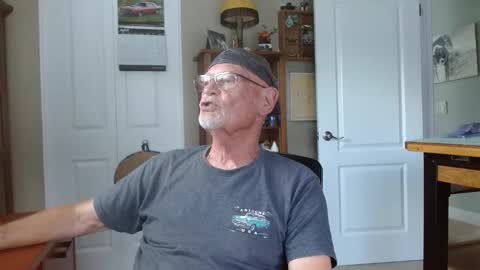 Vueuorme online show from April 28, 6:57 pm