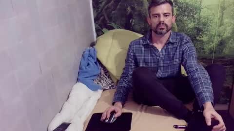 CBNewGuy online show from December 17, 3:23 am