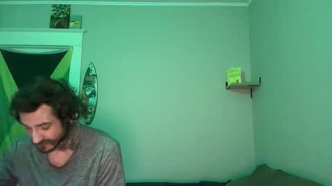 vveejay online show from May 28, 8:33 am