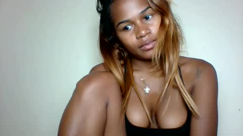 vynarahot online show from May 30, 10:45 am
