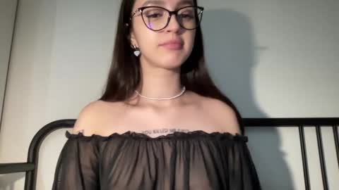 Alice  Before pvt write to me in PM  online show from January 9, 9:58 pm