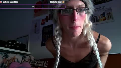 Snapshot of wahbaby chatting on October 15, 5:24 pm marz online show from October 15, 5:24 pm