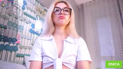 Snapshot of waki_fuckie chatting on October 17, 5:43 am Lina online show from October 17, 5:43 am