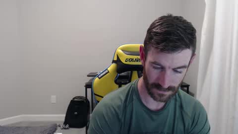 Snapshot of waldooflocksley chatting on December 2, 3:45 am WaldoOfLocksley online show from December 2, 3:45 am