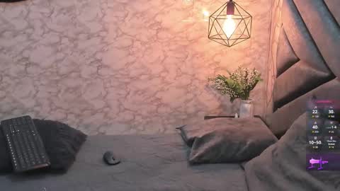 waleska   online show from September 18, 12:18 pm