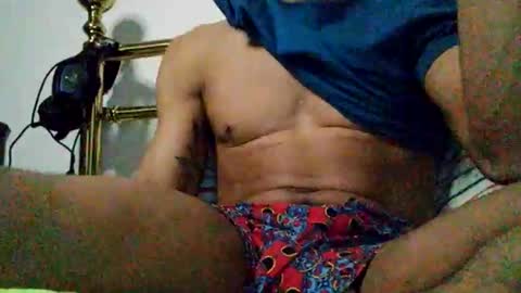 Snapshot of wali170097 chatting on February 26, 8:33 pm ghhhgh online show from February 26, 8:33 pm