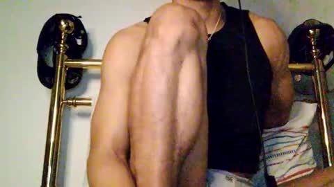 Snapshot of wali170097 chatting on March 1, 9:51 am ghhhgh online show from March 1, 9:51 am