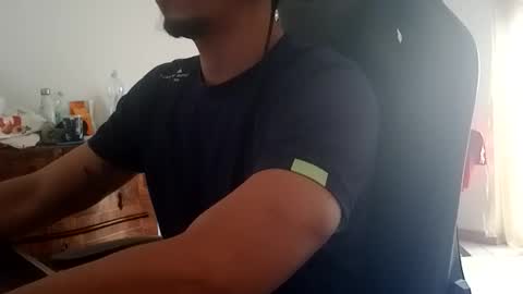 Snapshot of wali170097 chatting on December 22, 1:19 pm ghhhgh online show from December 22, 1:19 pm