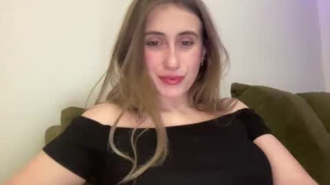 walkiria19 online show from February 4, 6:36 pm