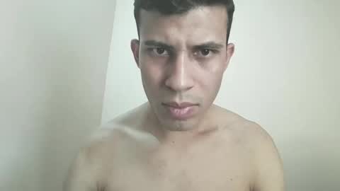 Snapshot of walter374 chatting on November 15, 2:24 pm walter374 online show from November 15, 2:24 pm