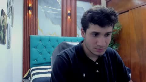 WALTER NOILS online show from April 24, 10:45 pm