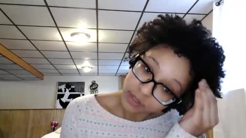 wanderlustgaal online show from February 19, 1:29 pm