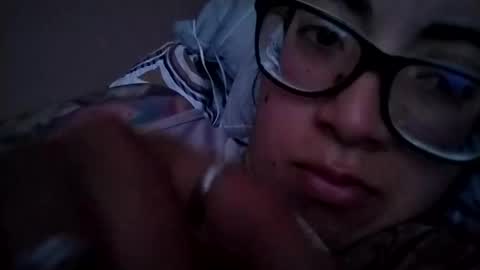 Waningrose  Lu online show from December 8, 3:13 pm