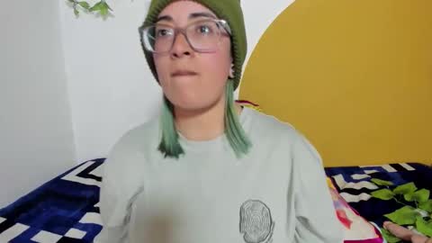 Waningrose  Lu online show from December 2, 12:27 am