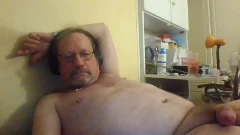 Snapshot of wanky357 chatting on June 27, 9:53 pm Tibo Love online show from June 27, 9:53 pm