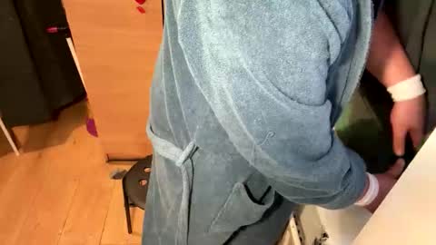 wanted10110 online show from October 10, 9:08 am