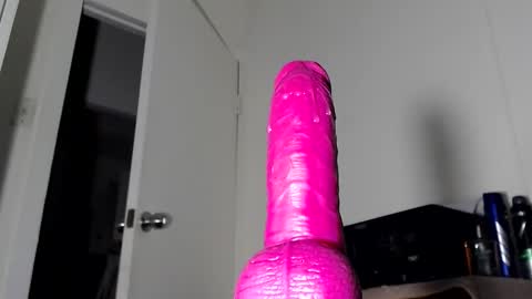 Snapshot of wantsum2night chatting on January 5, 12:31 pm wants online show from January 5, 12:31 pm