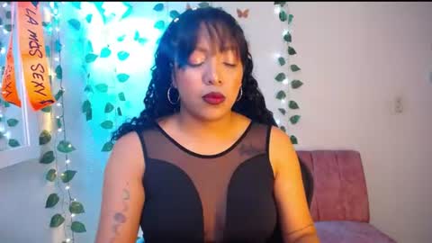 Snapshot of warisgoddes chatting on July 7, 3:20 am EMILY online show from July 7, 3:20 am