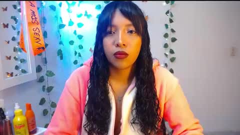 Snapshot of warisgoddes chatting on July 16, 10:32 am EMILY online show from July 16, 10:32 am